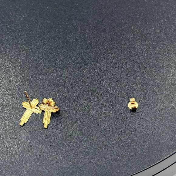 RL 10K Maker Dainty Cross Yellow Gold Cross Stud Earrings Push Back .22 Grams - Picture 7 of 8